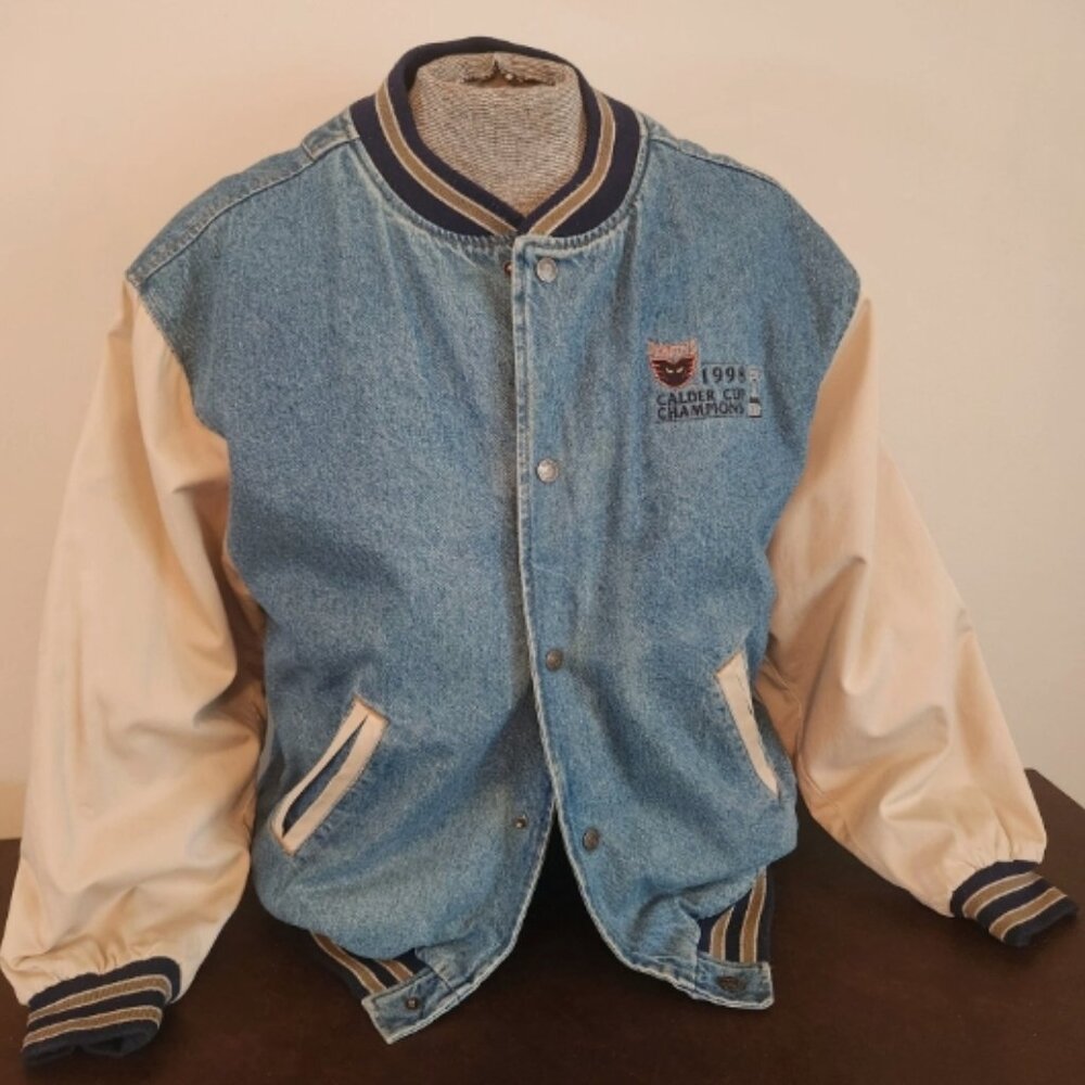 Vintage - 1990's Denim Jean's Two Toned Botton Heavyweight Jacket - XL Preowned - Picture 1 of 5